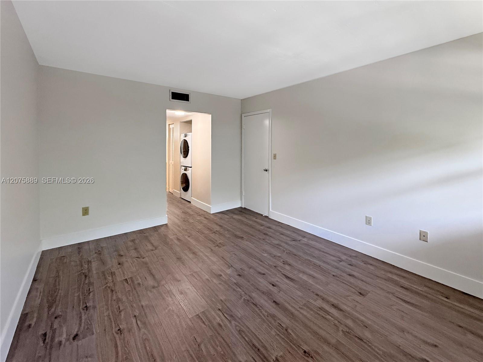 995 Sw 84th Avenue 309 Property Photo 14