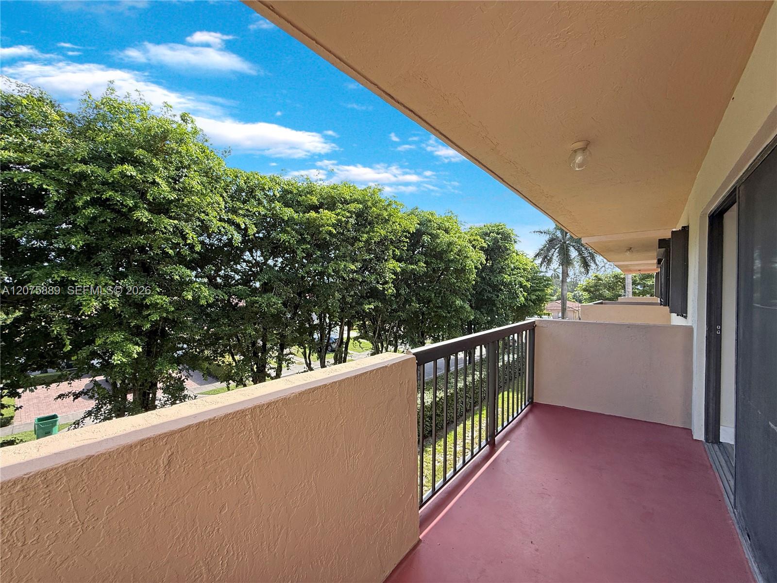 995 Sw 84th Avenue 309 Property Photo 20