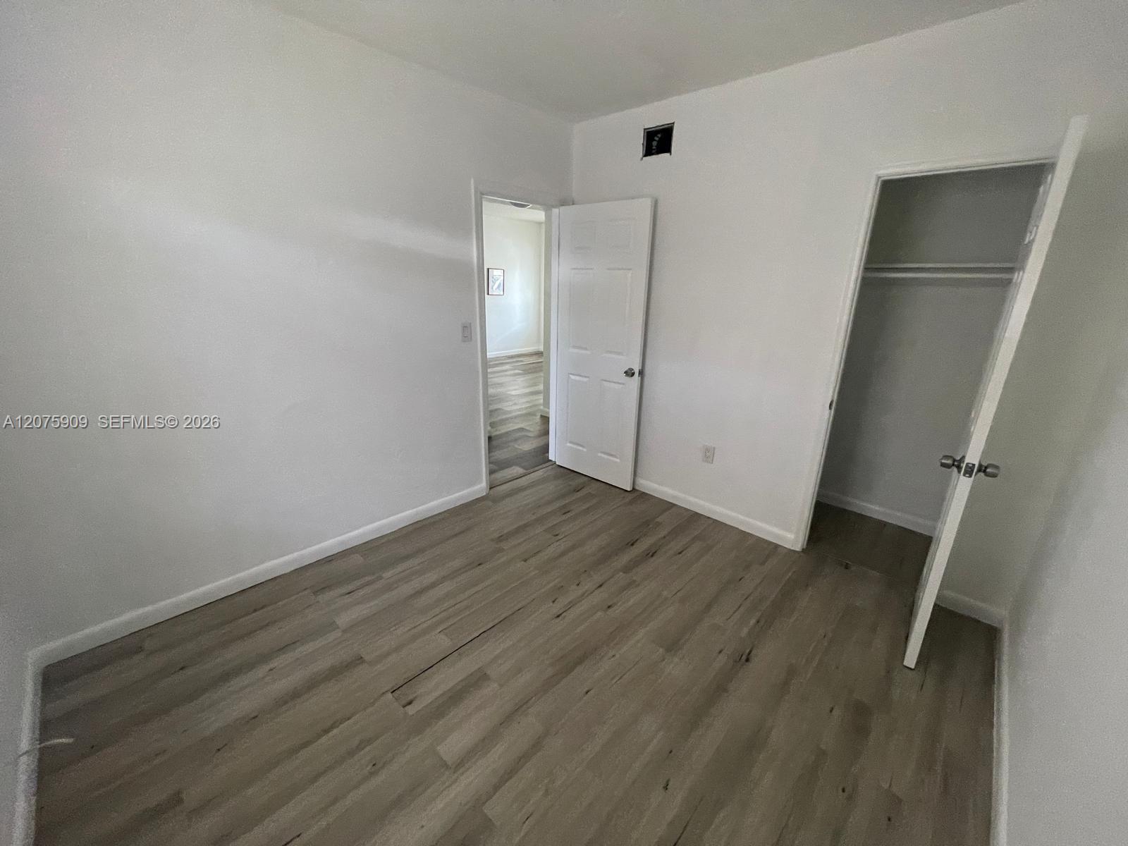 A12075909 Property Photo 17