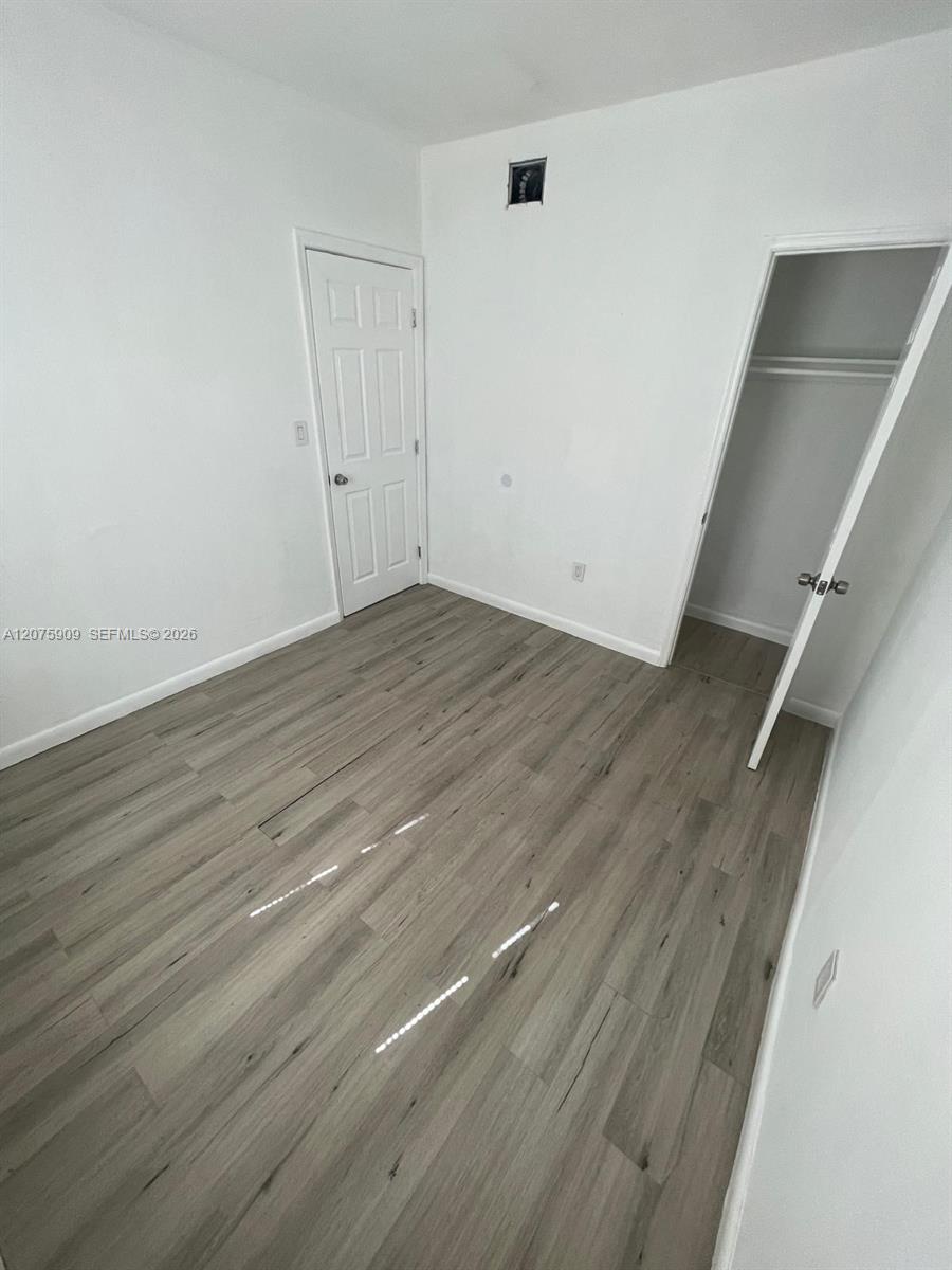 A12075909 Property Photo 18