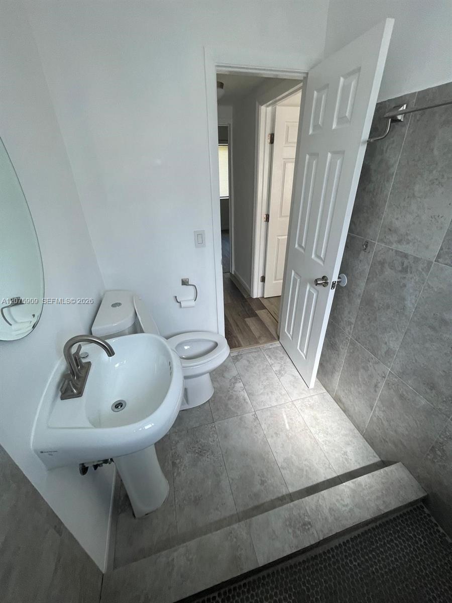 A12075909 Property Photo 21