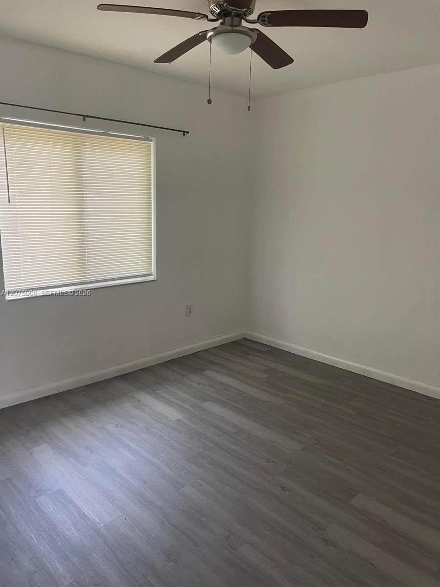 A12075909 Property Photo 24