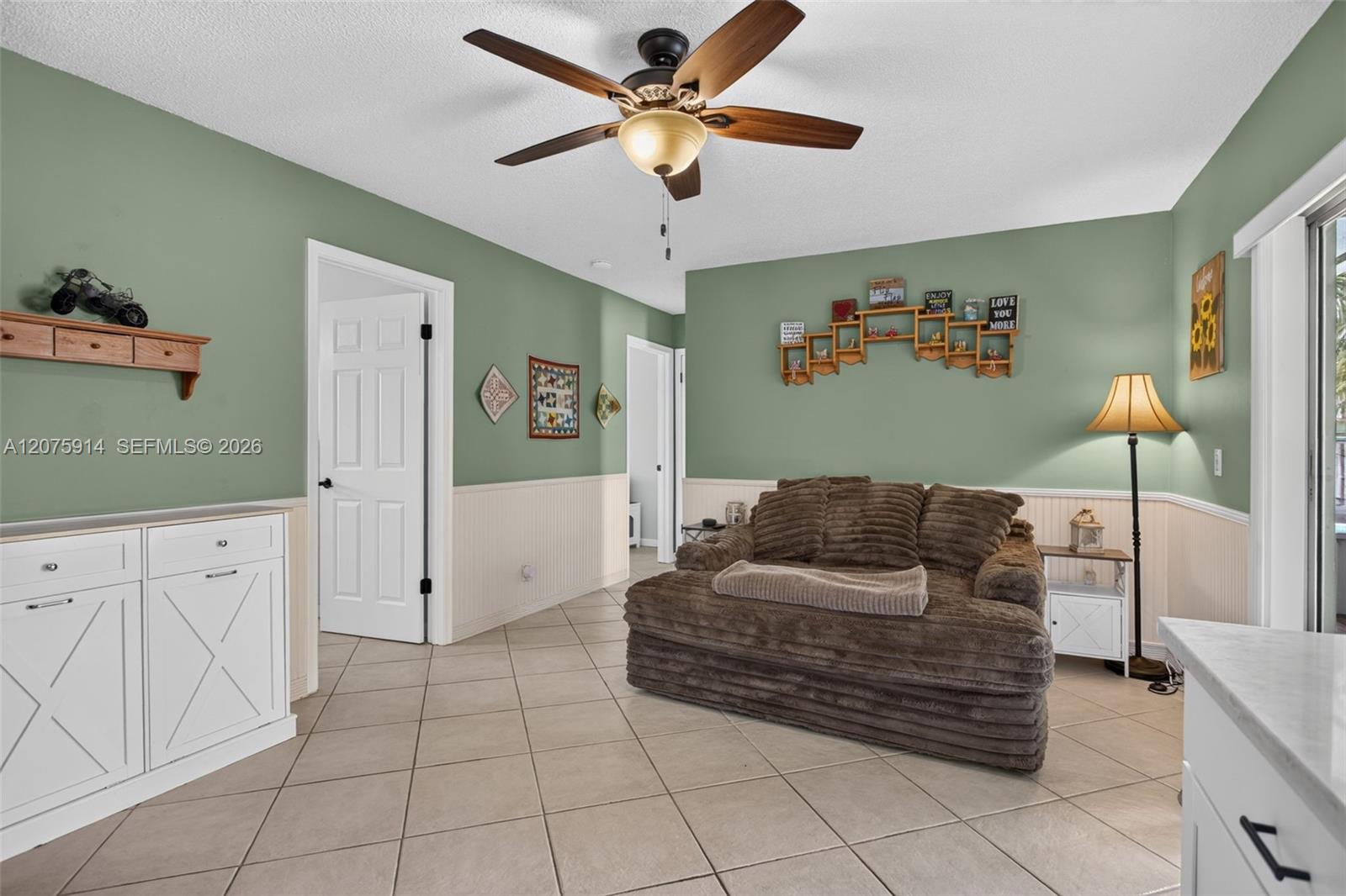 10320 Nw 42nd Drive Property Photo 16