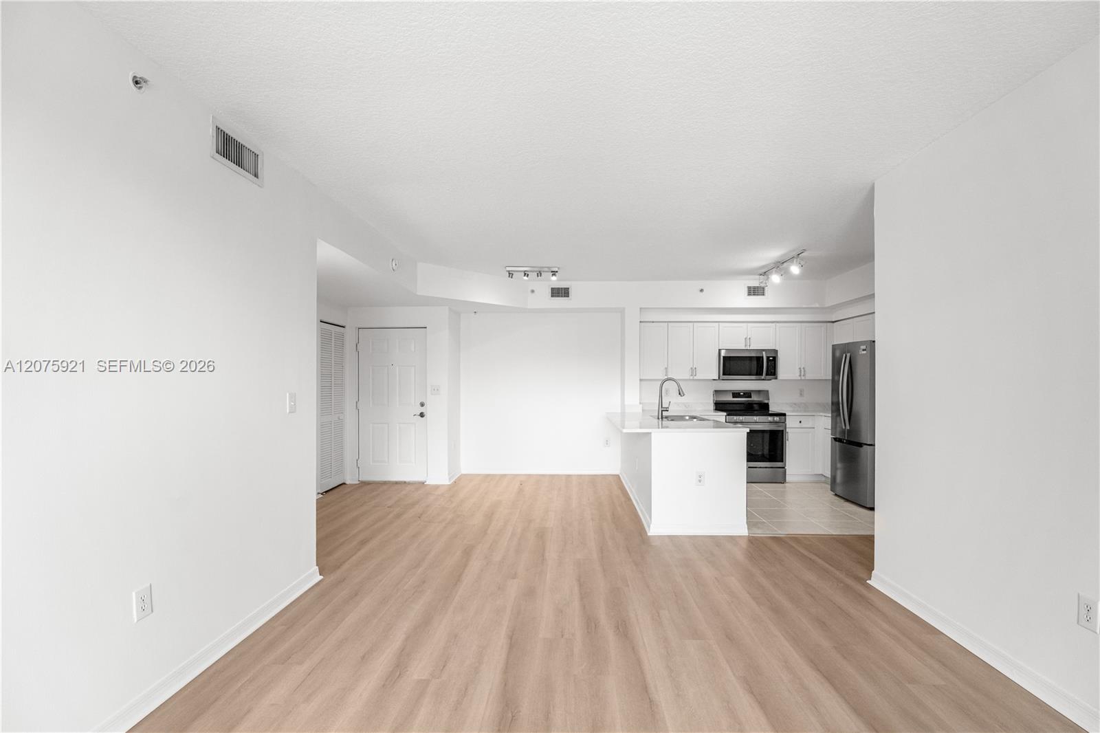 6851 Sw 44th Street 209 Property Photo 3