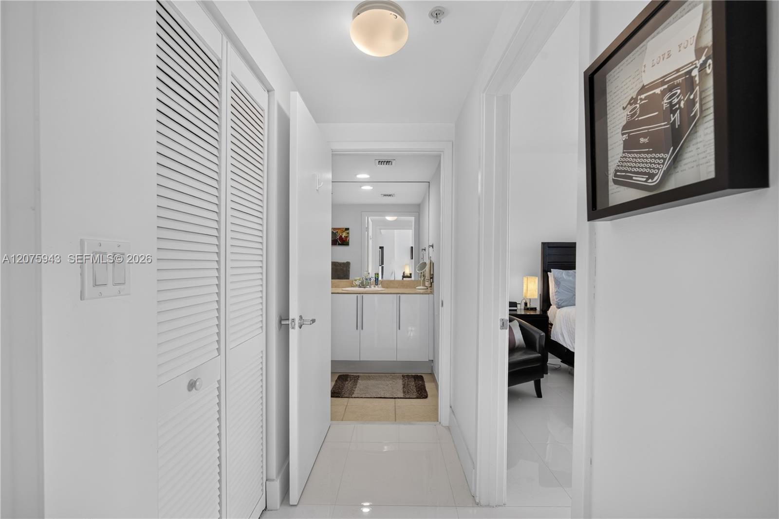 335 S Biscayne Boulevard 1503 Property Photo 12