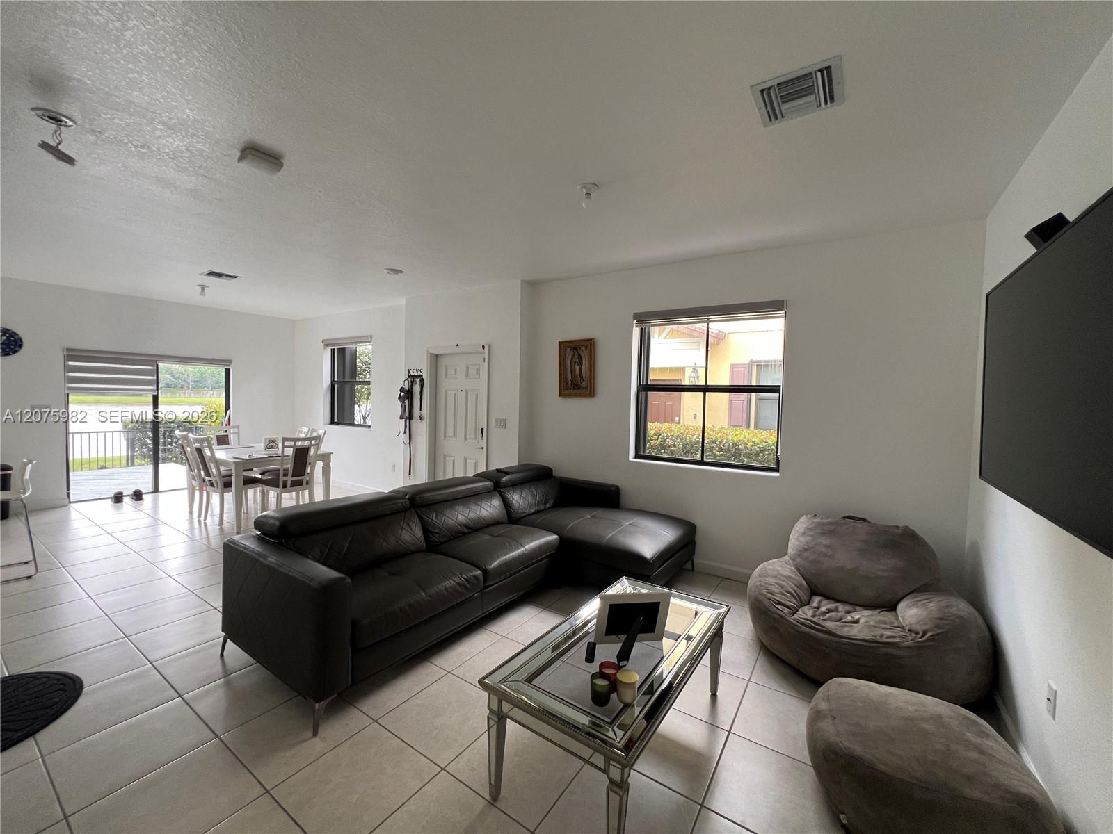 5946 Mustang Manor Property Photo 7