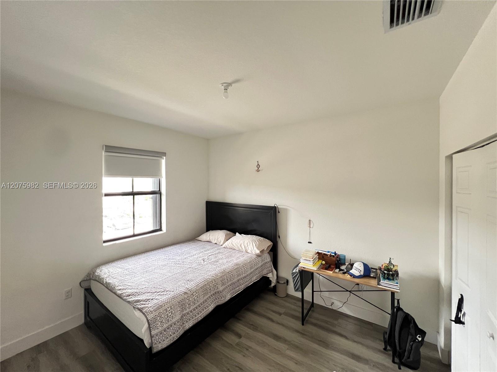 5946 Mustang Manor Property Photo 13