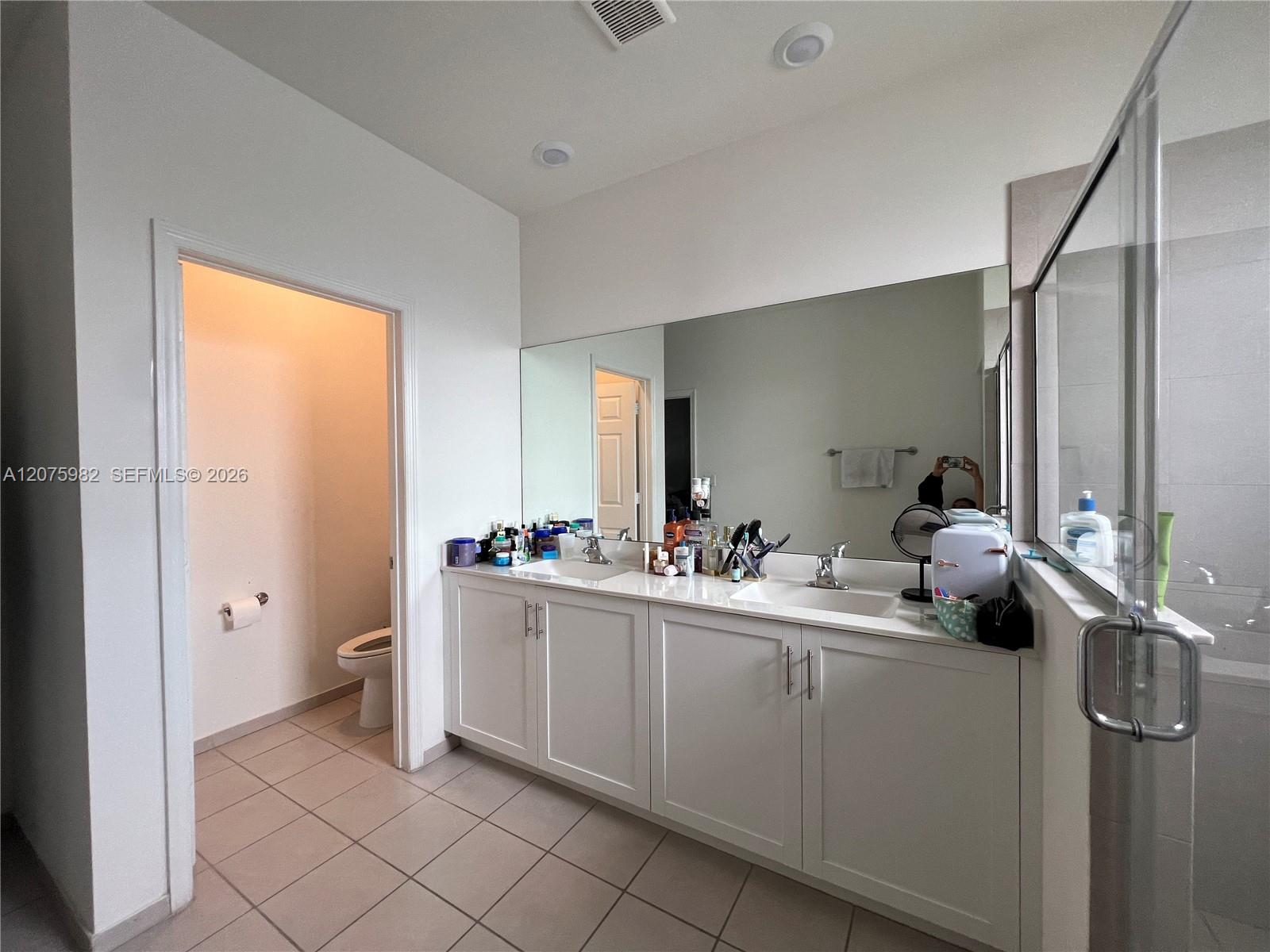 5946 Mustang Manor Property Photo 17