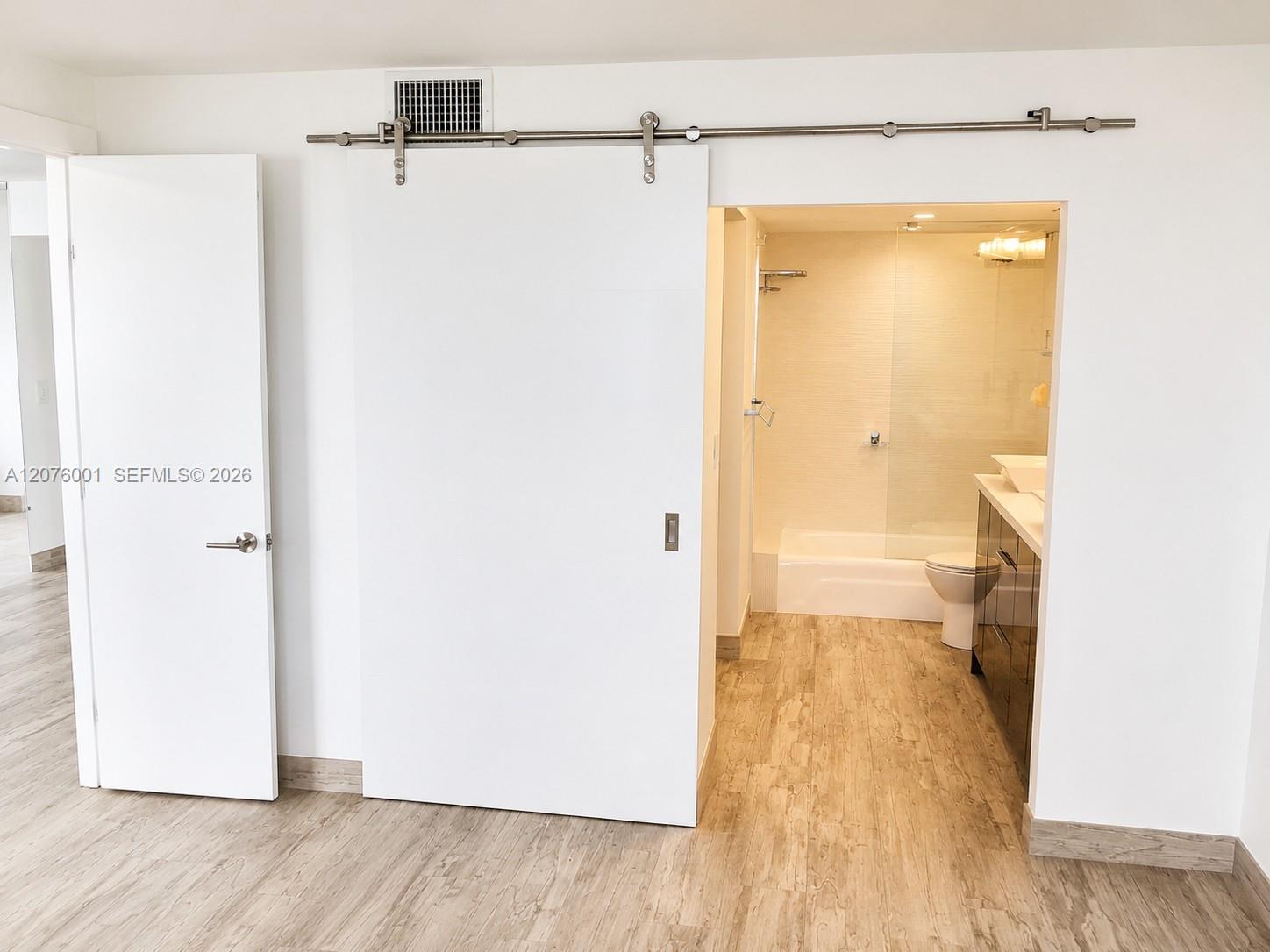 2333 Brickell Avenue 2309 Property Photo 4