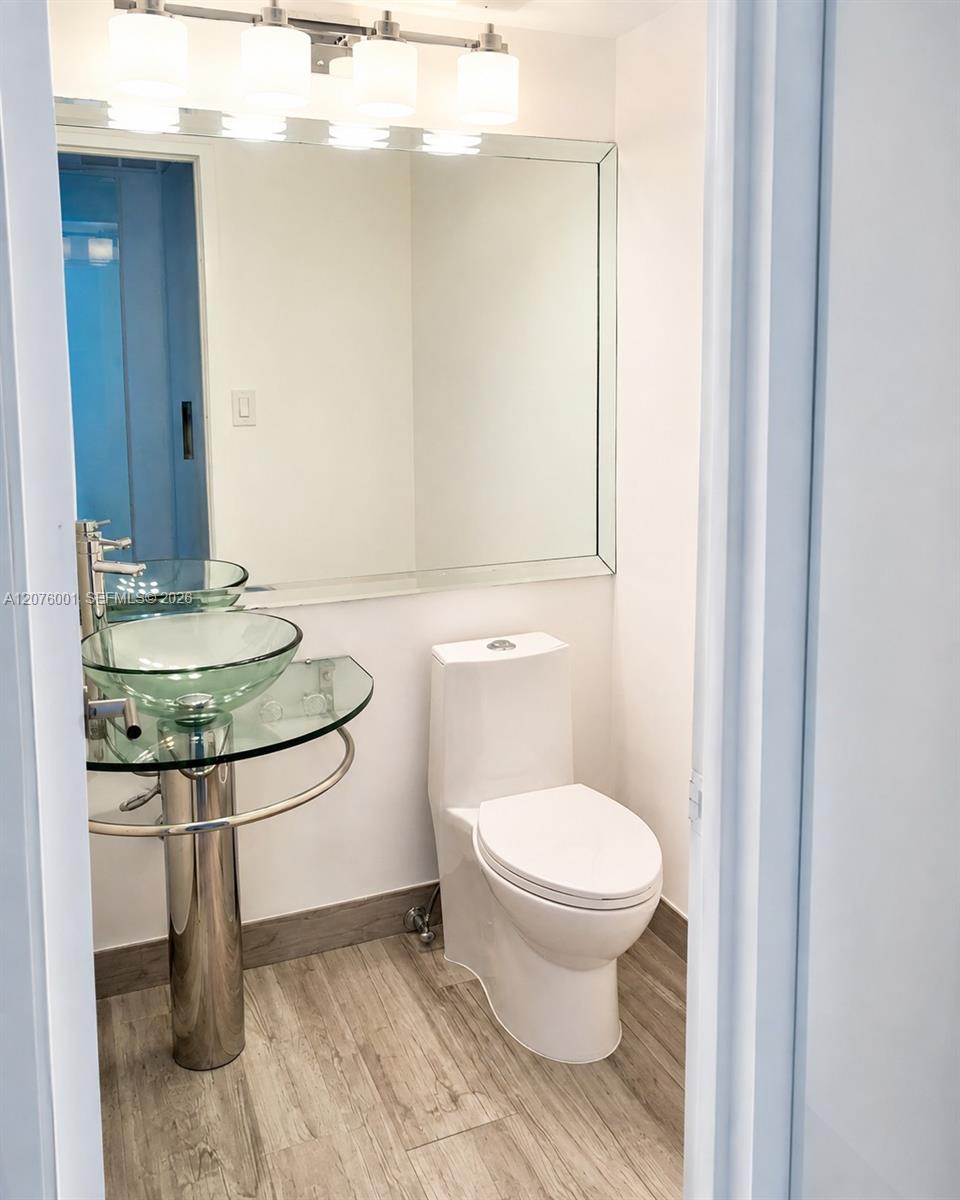 2333 Brickell Avenue 2309 Property Photo 6