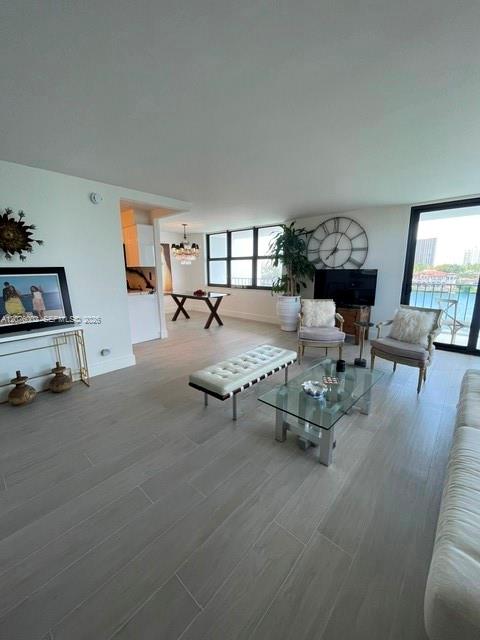 A12076002 Property Photo 2