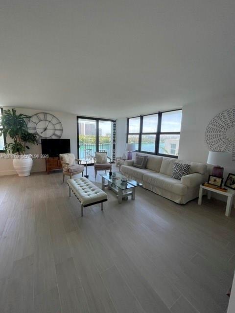 A12076002 Property Photo 9