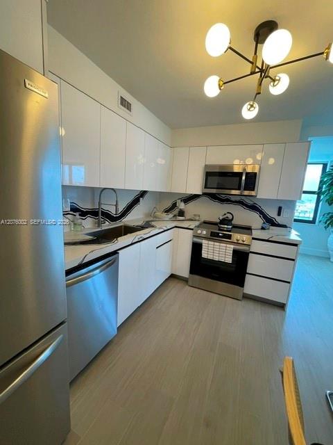 A12076002 Property Photo 12