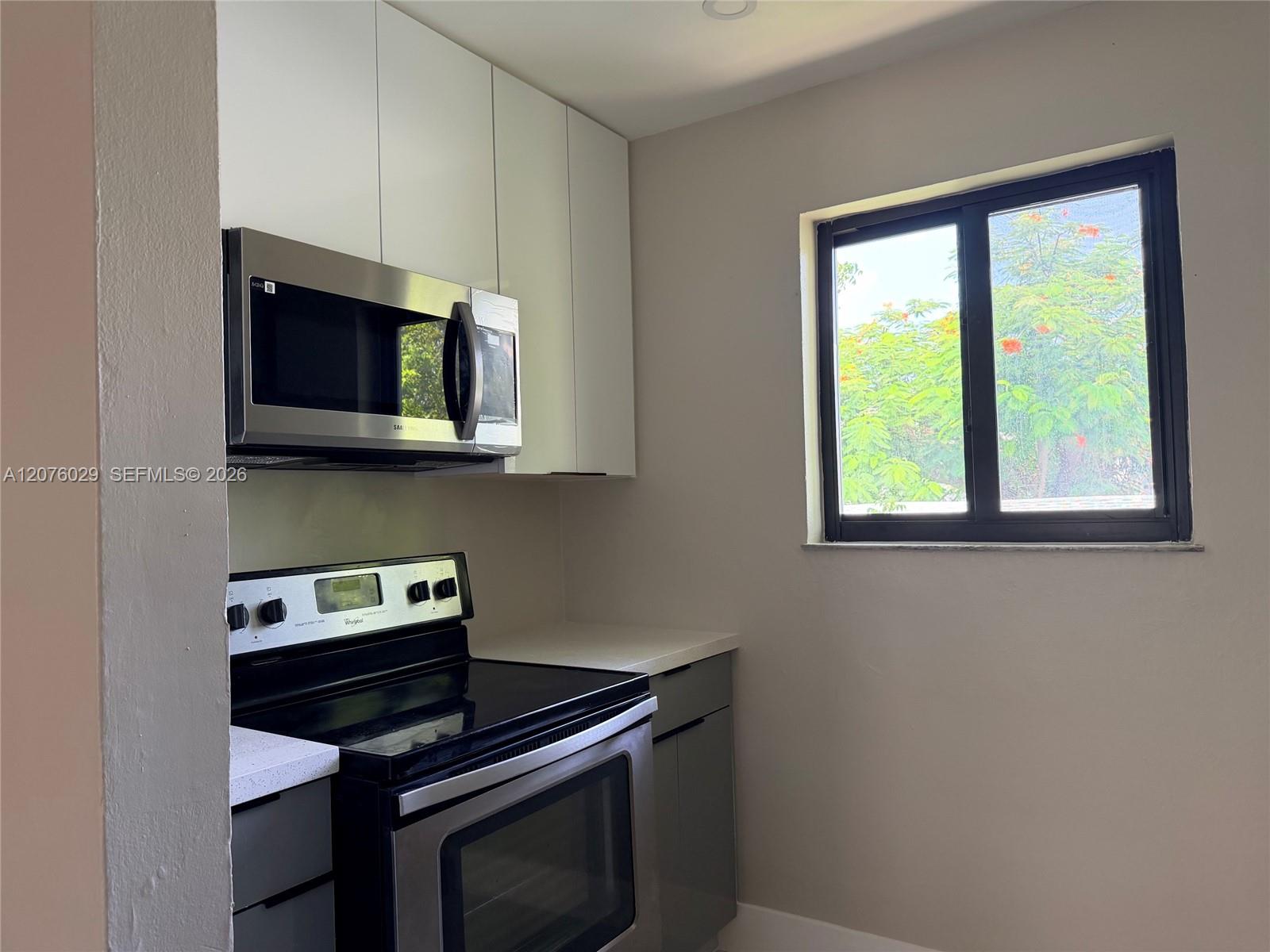 93 Ne 59th Street 3 Property Photo 3