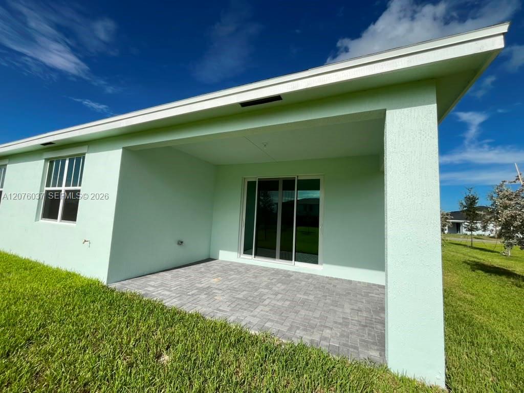A12076037 Property Photo 3