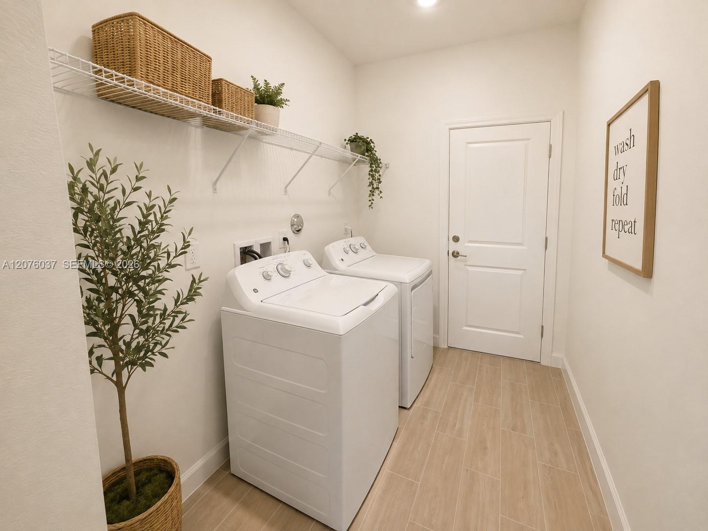 A12076037 Property Photo 17