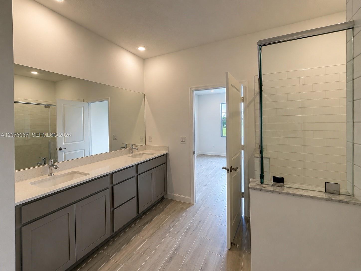 A12076037 Property Photo 21