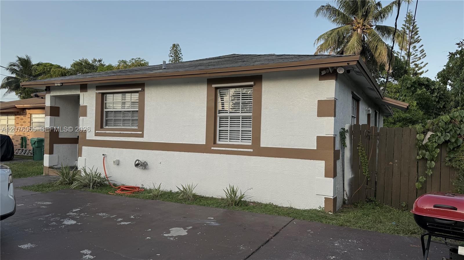 230 Nw 7th Avenue Property Photo 3