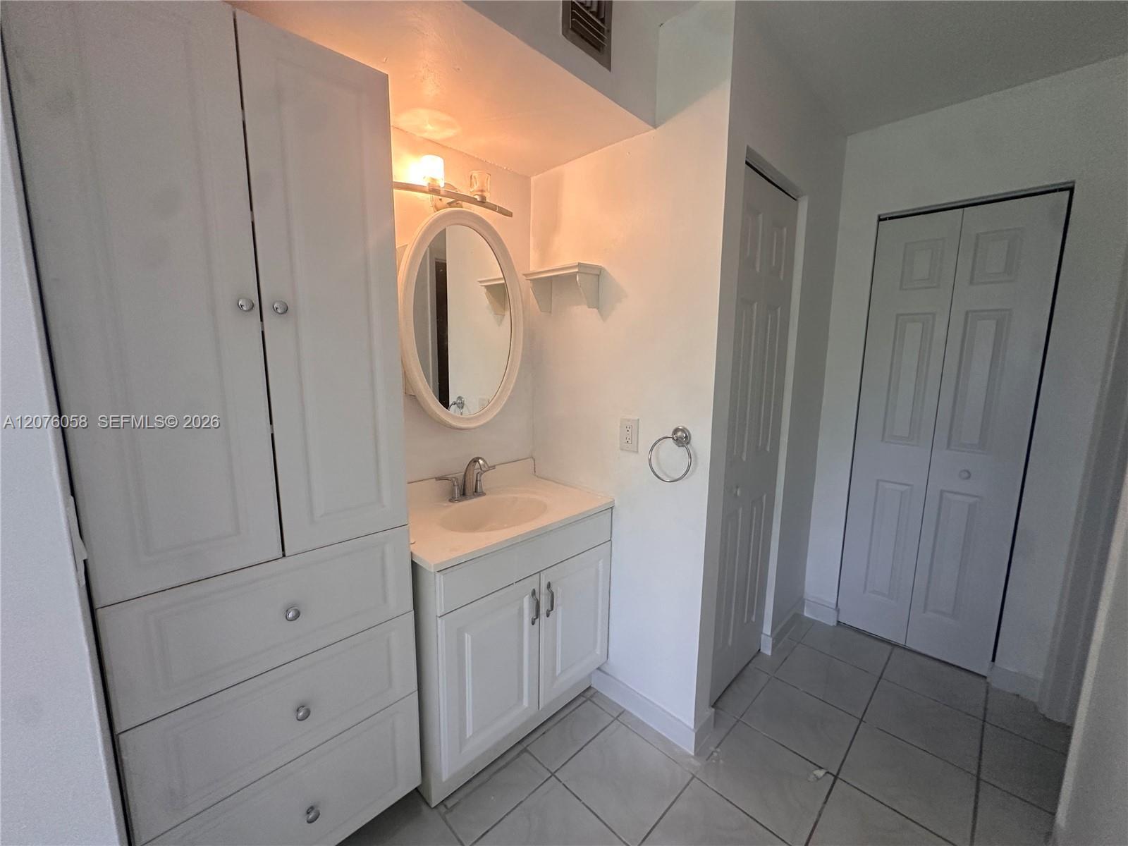 8810 Sw 132nd Place 401dn Property Photo 18