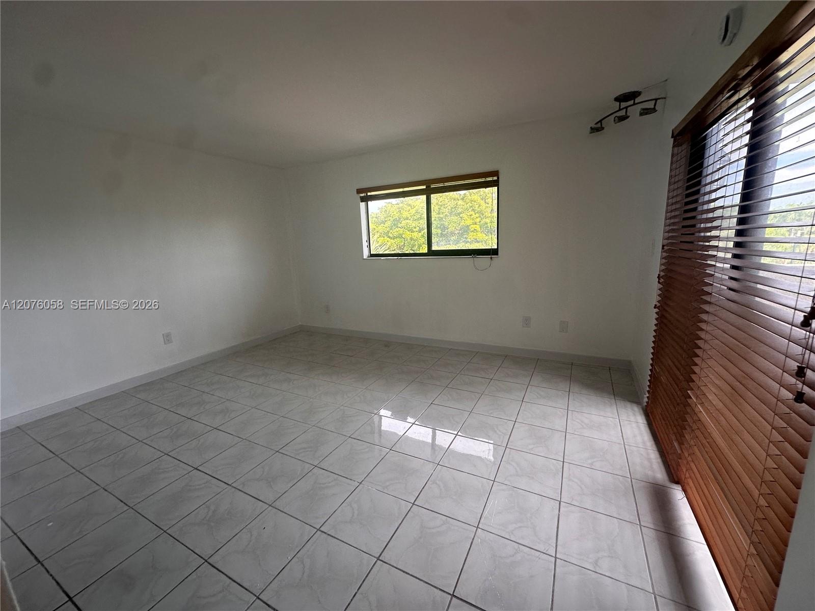 8810 Sw 132nd Place 401dn Property Photo 20