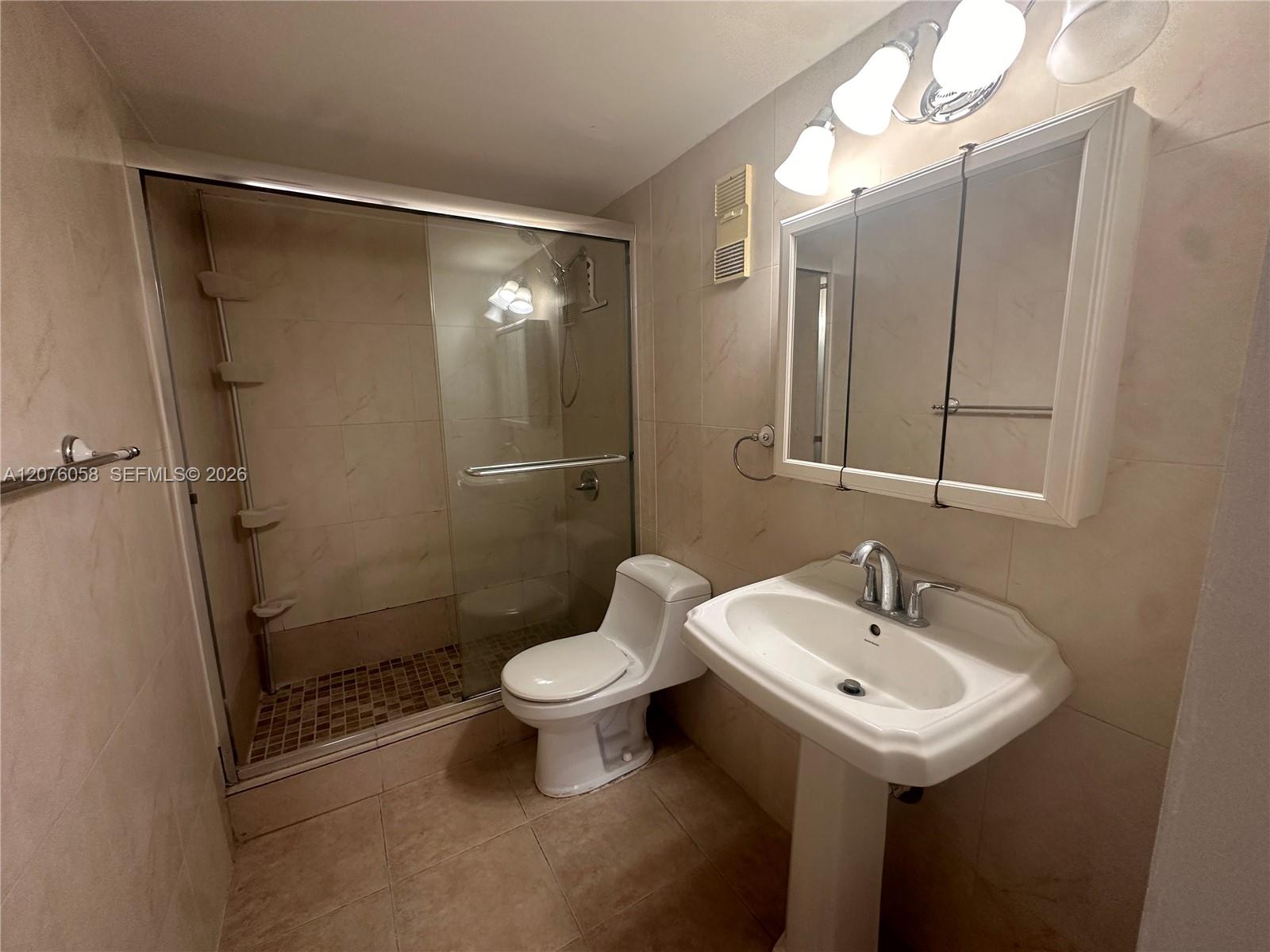 8810 Sw 132nd Place 401dn Property Photo 25