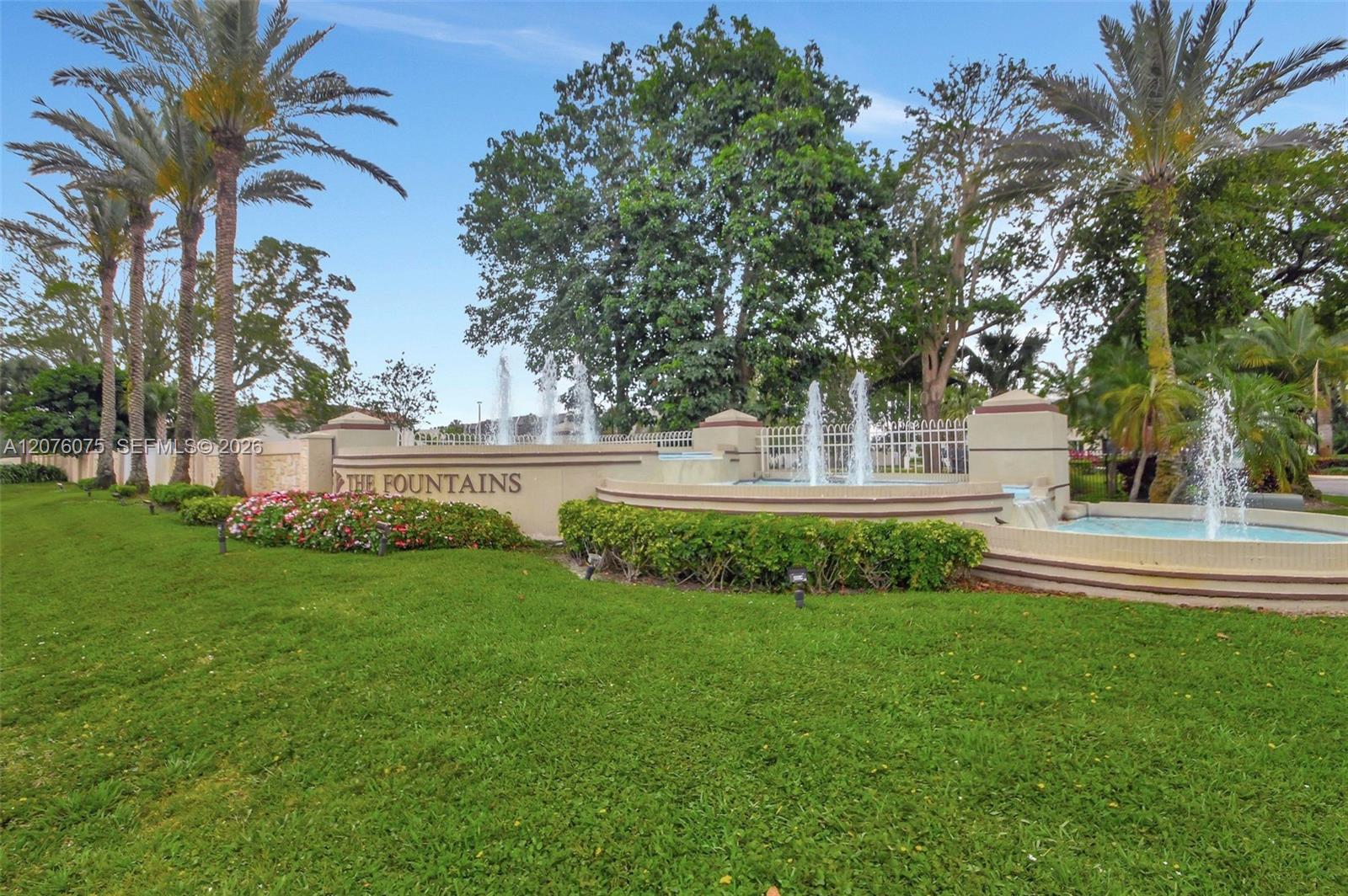 5310 S Fountains Drive S 217 Property Photo 63