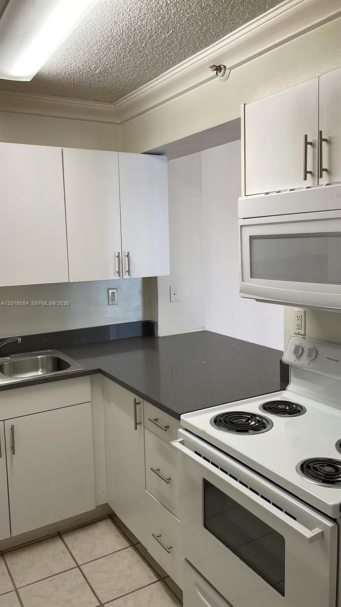 126 Sw 17th Road 609 Property Photo 5