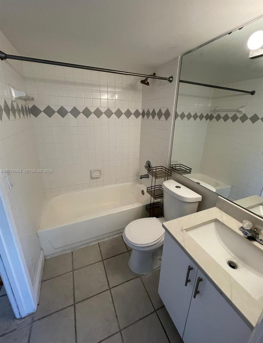 126 Sw 17th Road 609 Property Photo 11