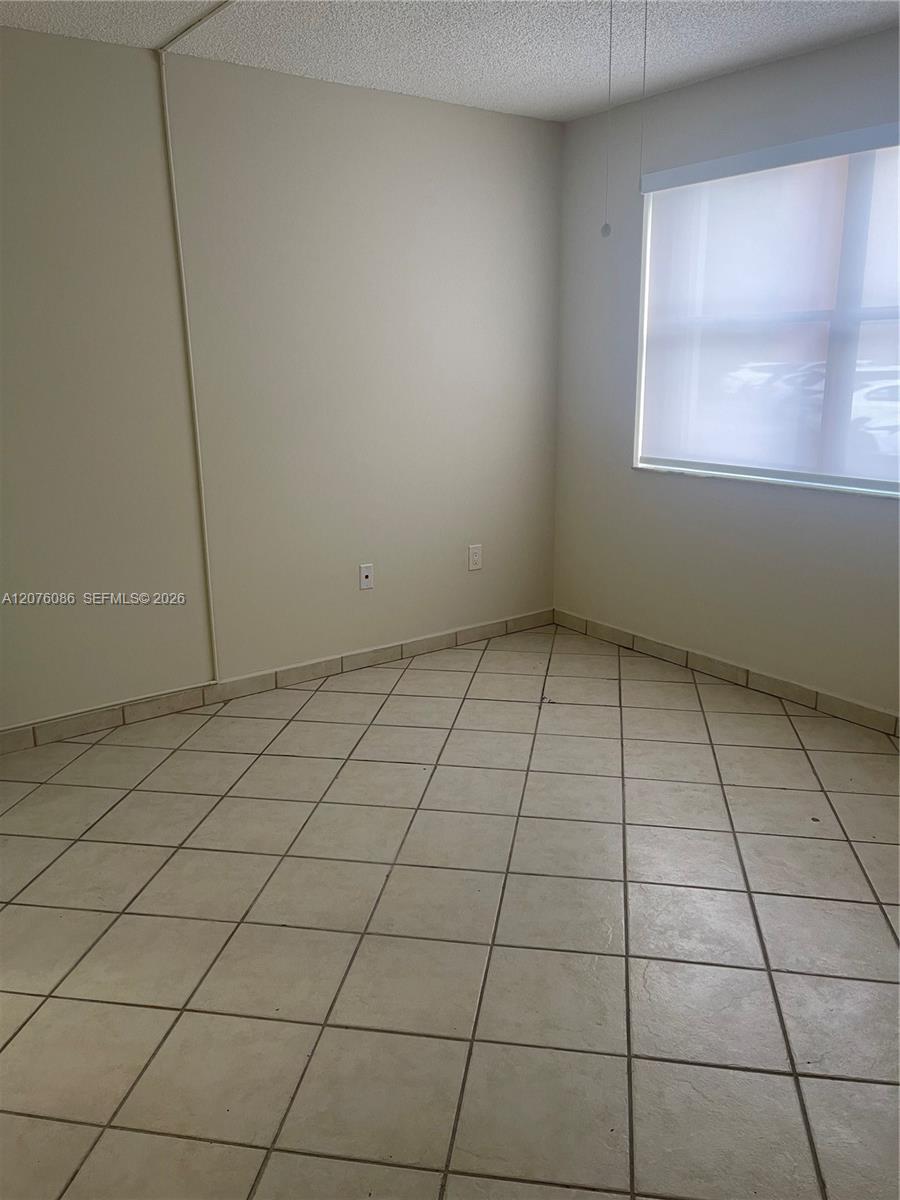 10249 Nw 9th St Circle 108-8 Property Photo 12