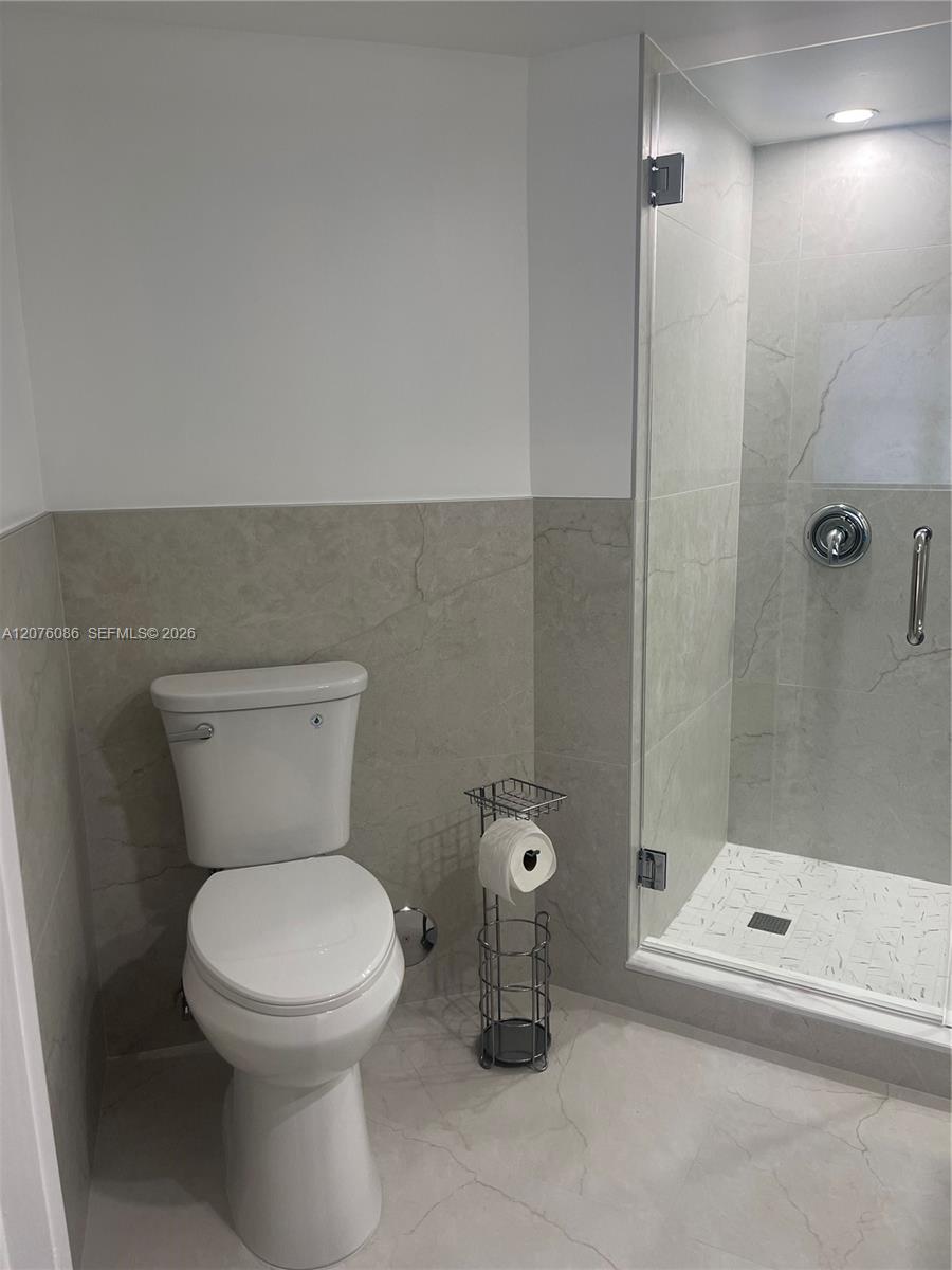 10249 Nw 9th St Circle 108-8 Property Photo 17