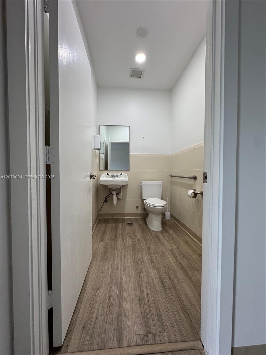 7490 Sw 23rd Street 203 Property Photo 14