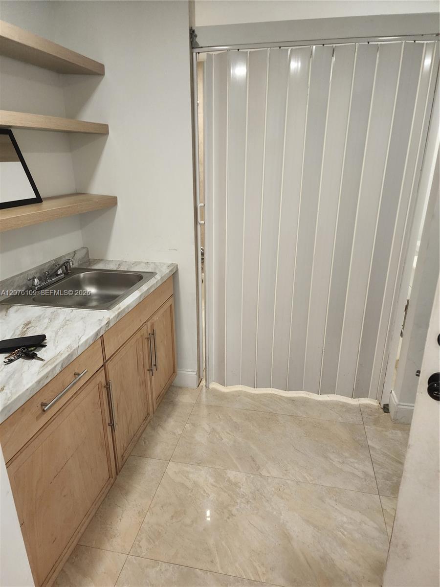 A12076109 Property Photo 5