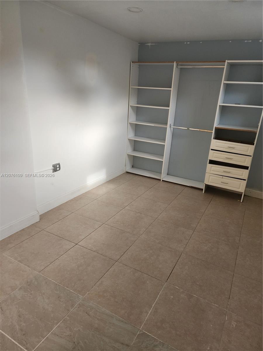 A12076109 Property Photo 12