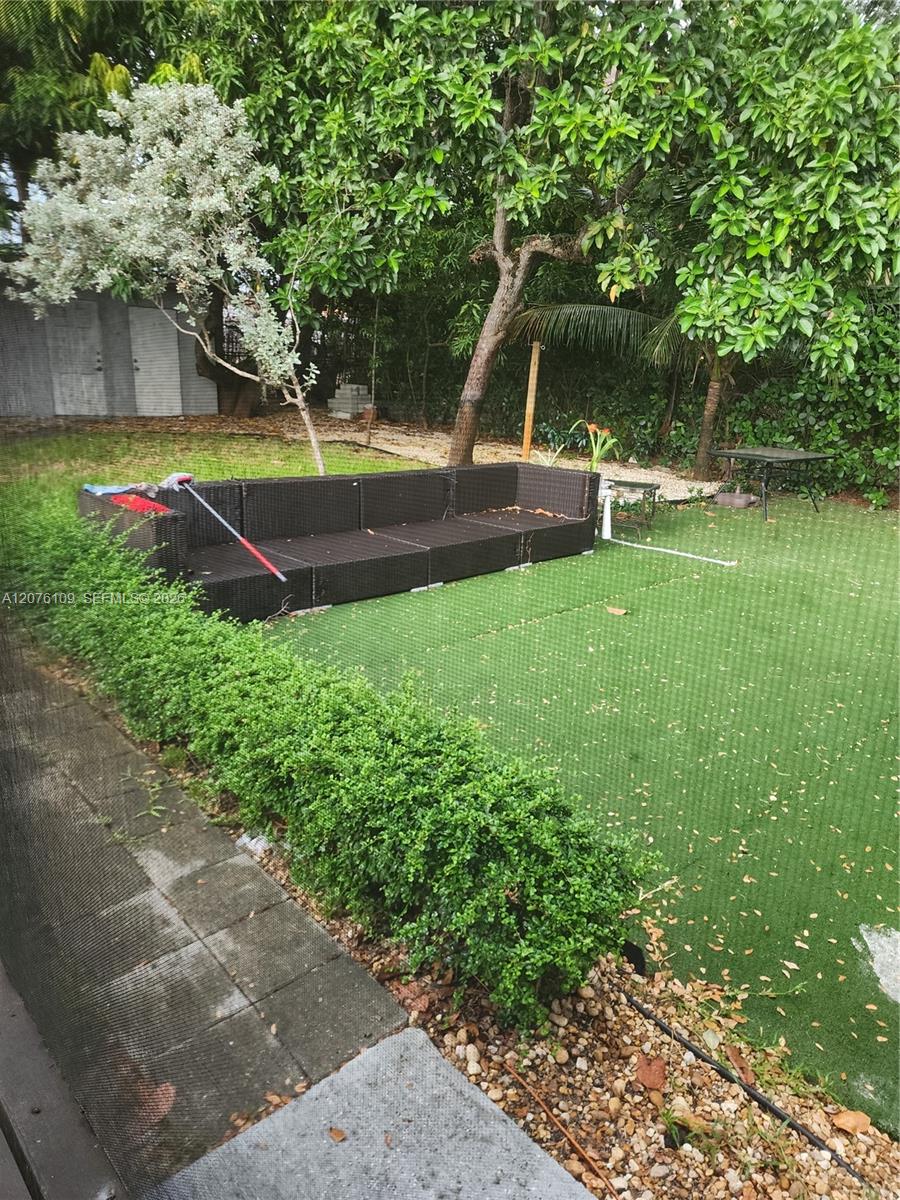 A12076109 Property Photo 14