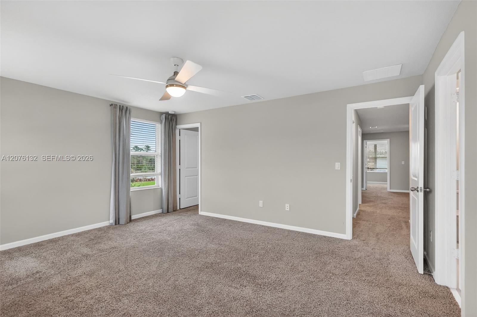 5610 Se Edgewater Circle Property Photo 4
