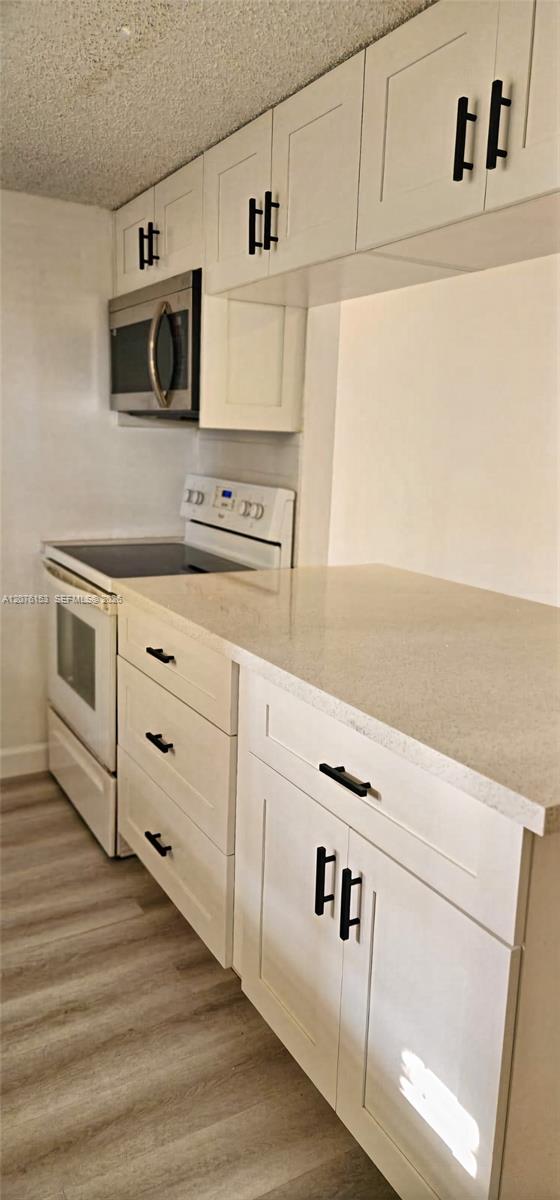 6339 La Costa Drive B Property Photo 3