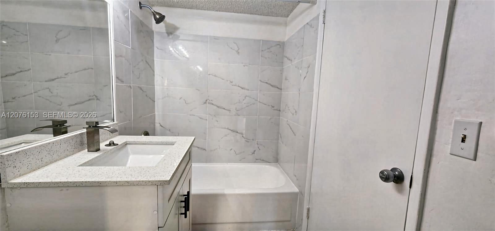 6339 La Costa Drive B Property Photo 5