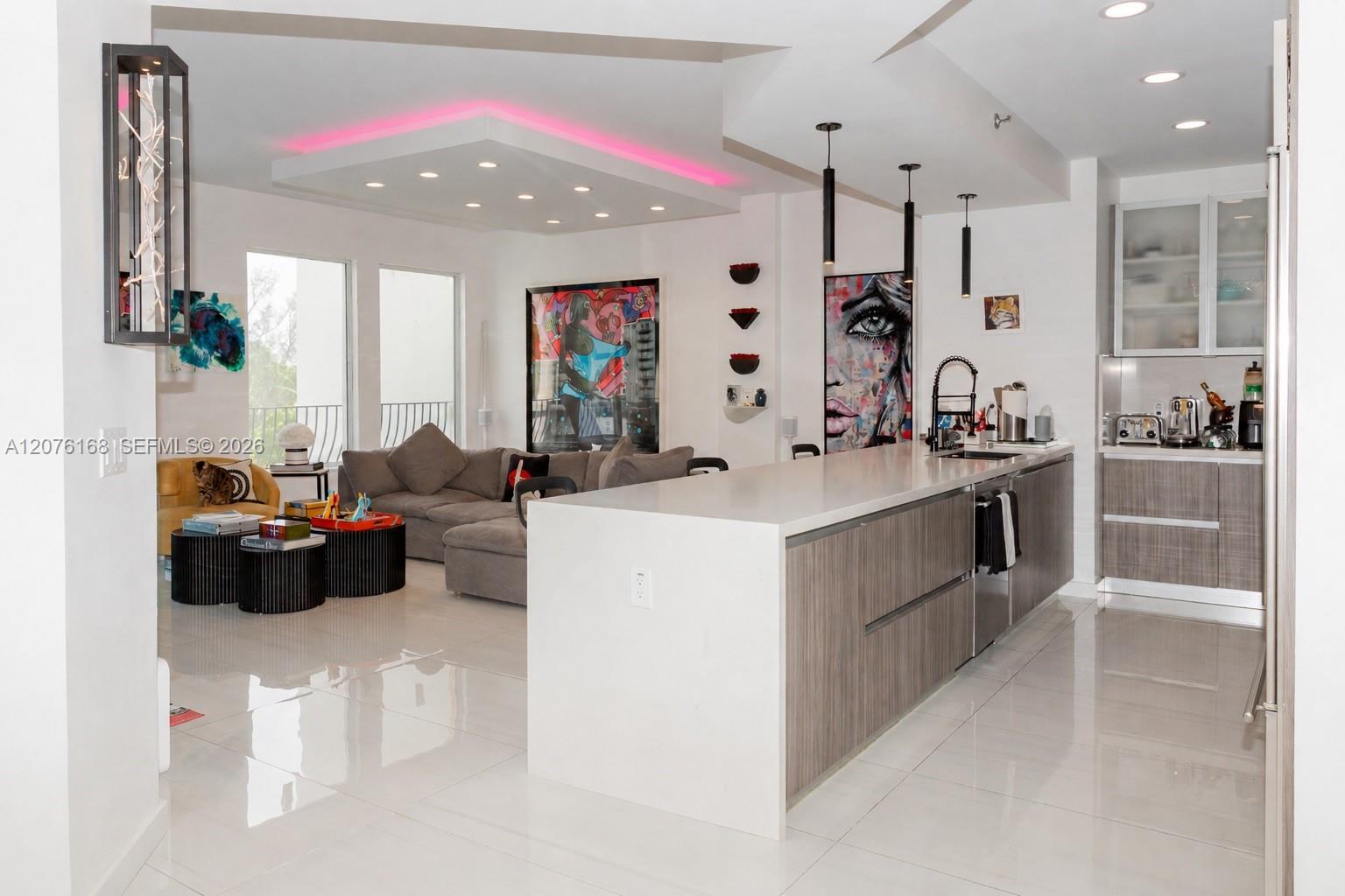 3700 Island Boulevard C402 Property Photo 4