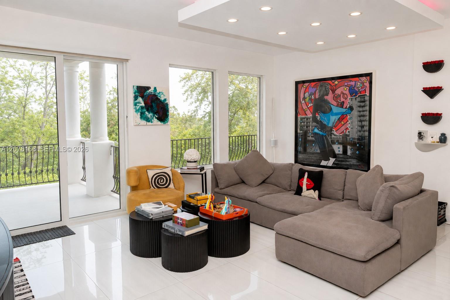 3700 Island Boulevard C402 Property Photo 6