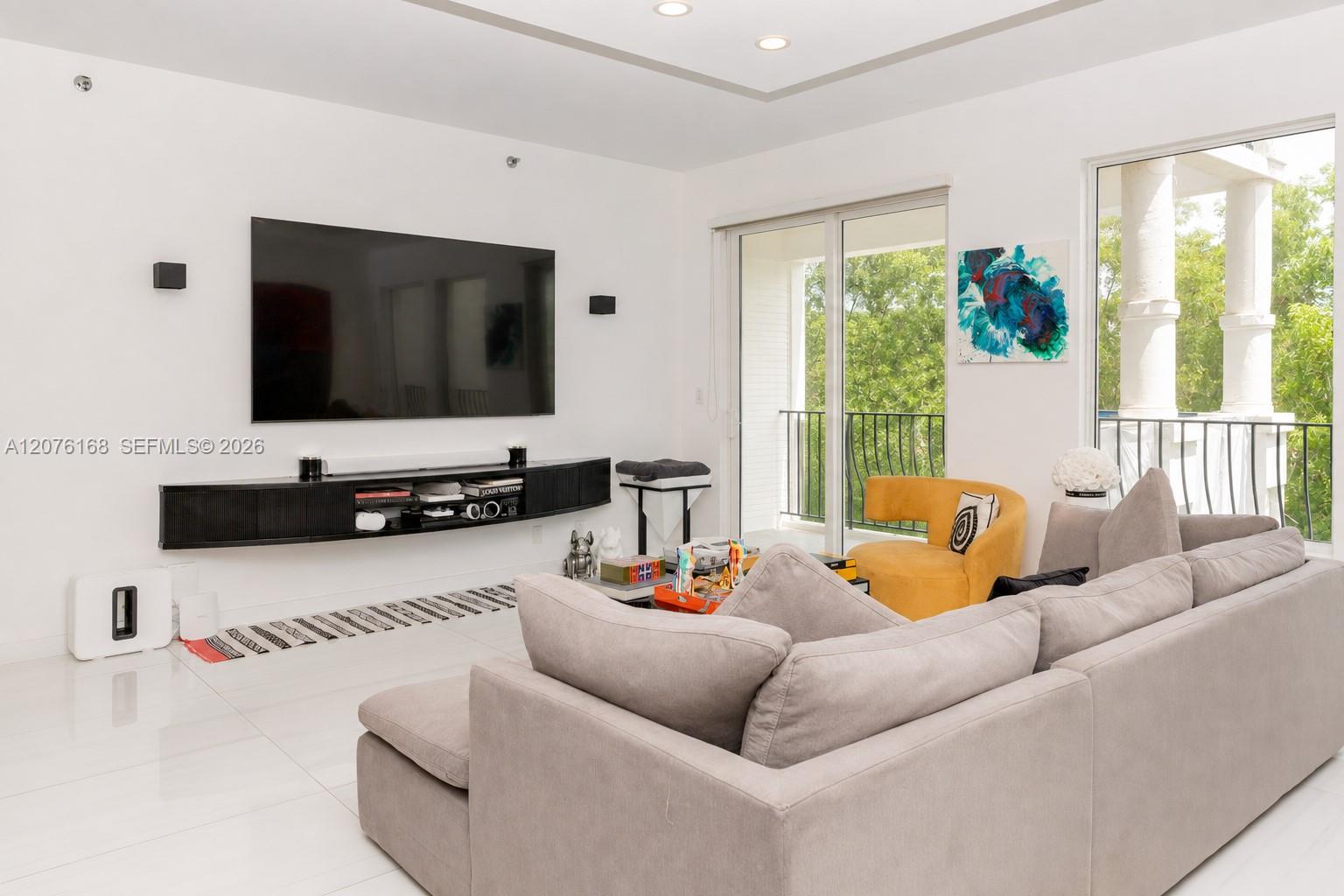 3700 Island Boulevard C402 Property Photo 7