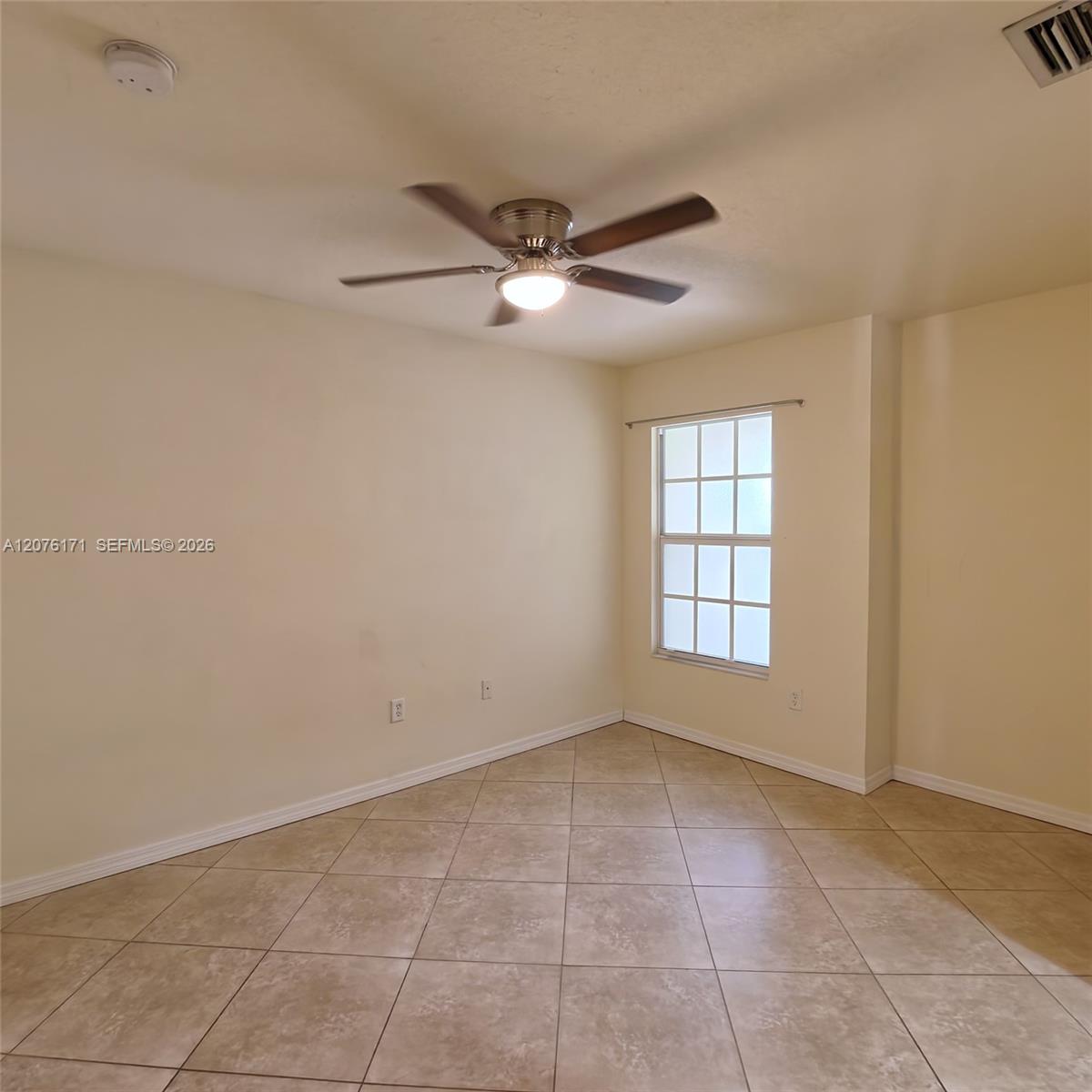 1000 Palm Trail 8 Property Photo 10