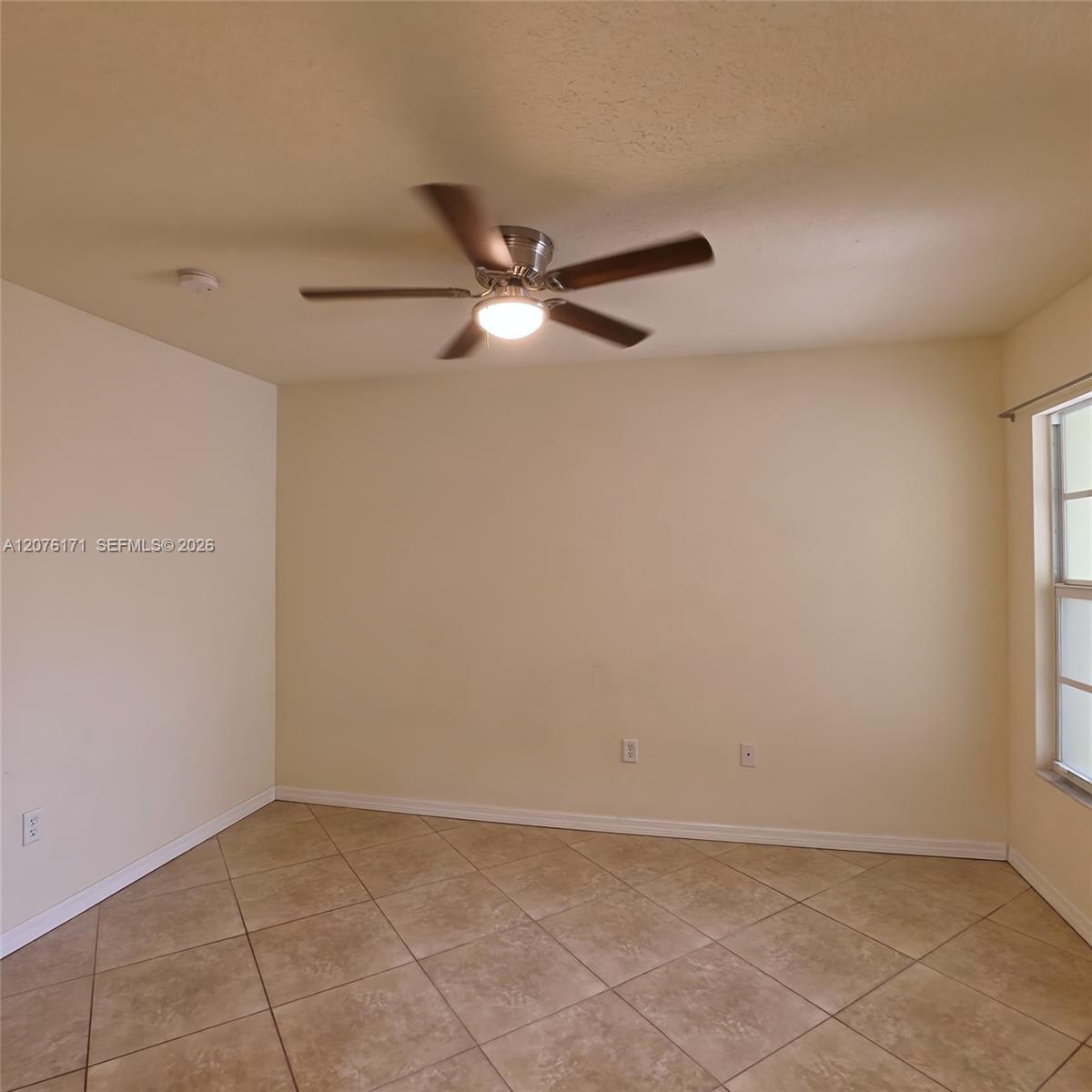 1000 Palm Trail 8 Property Photo 11