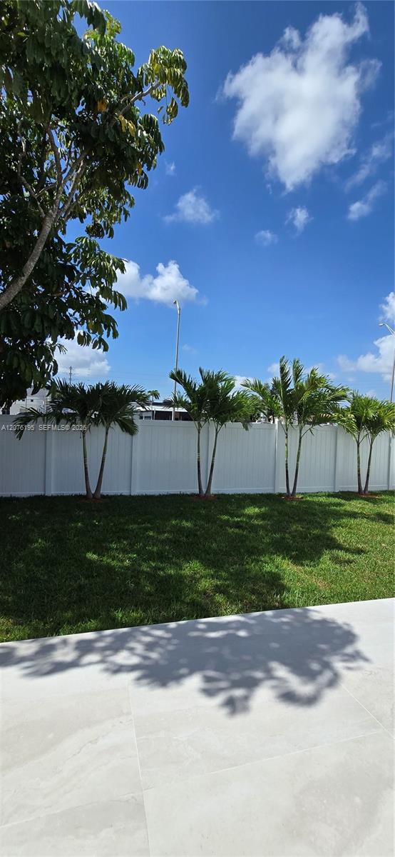 9612 Grand Canal Drive Property Photo 22