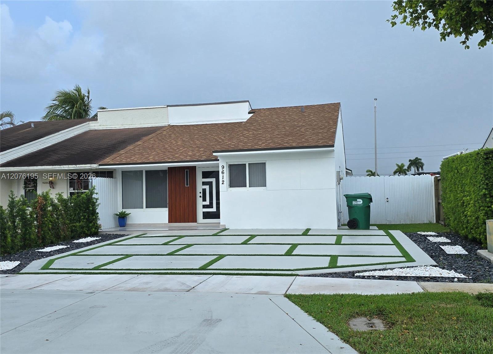 9612 Grand Canal Drive Property Photo 24