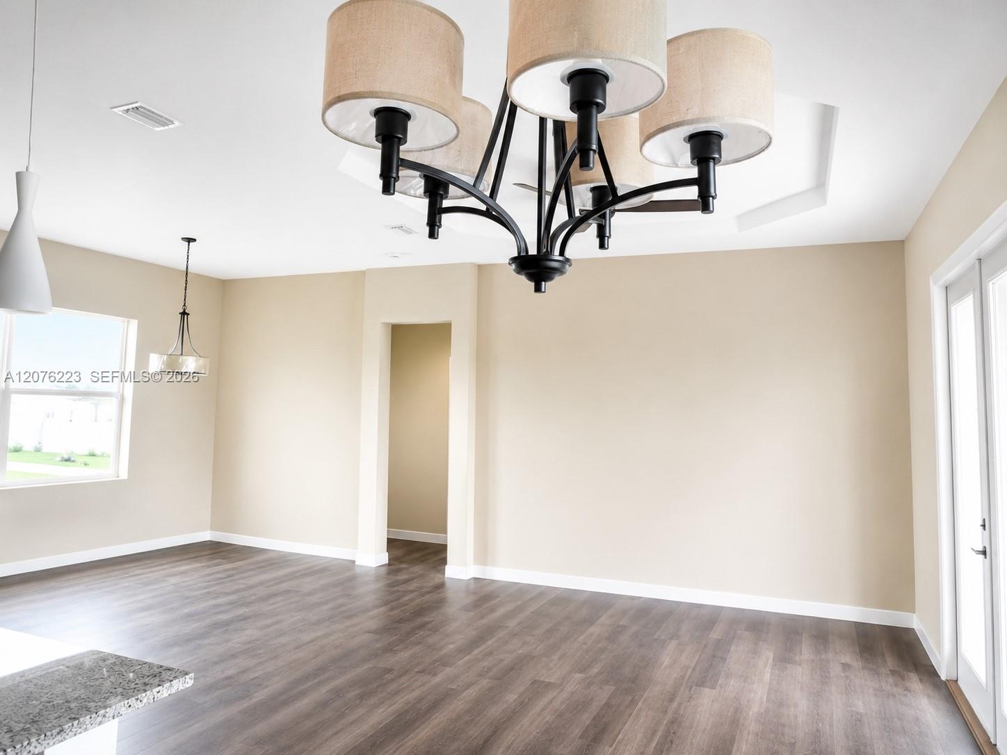 1109 Kraft Street Property Photo 13