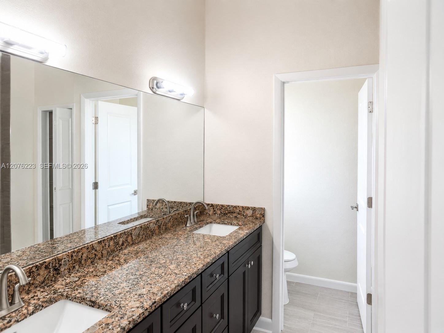 1109 Kraft Street Property Photo 20