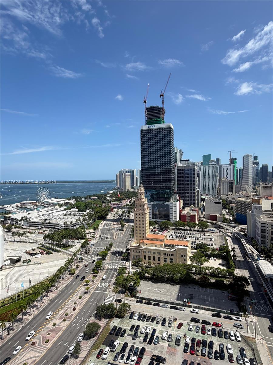 888 Biscayne Boulevard 2702 Property Photo 3