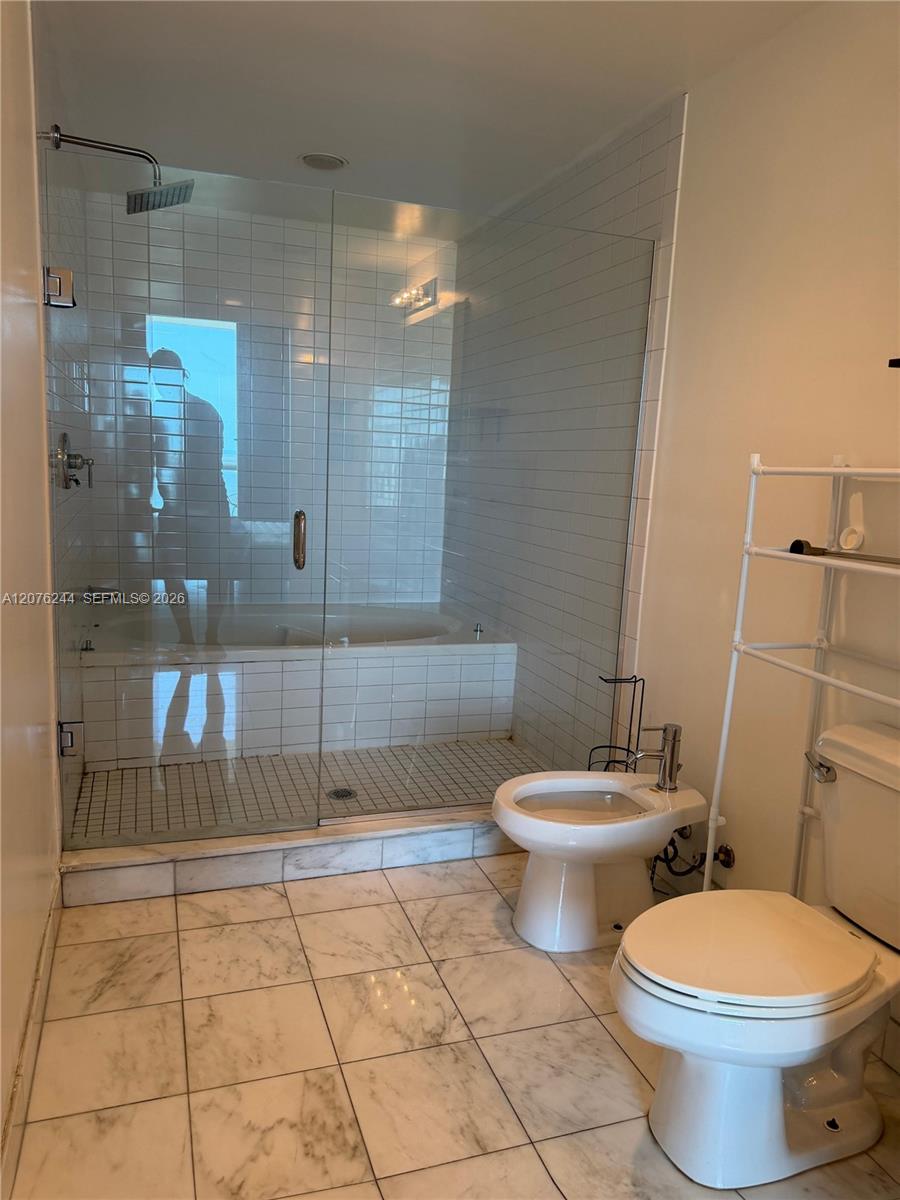 888 Biscayne Boulevard 2702 Property Photo 8