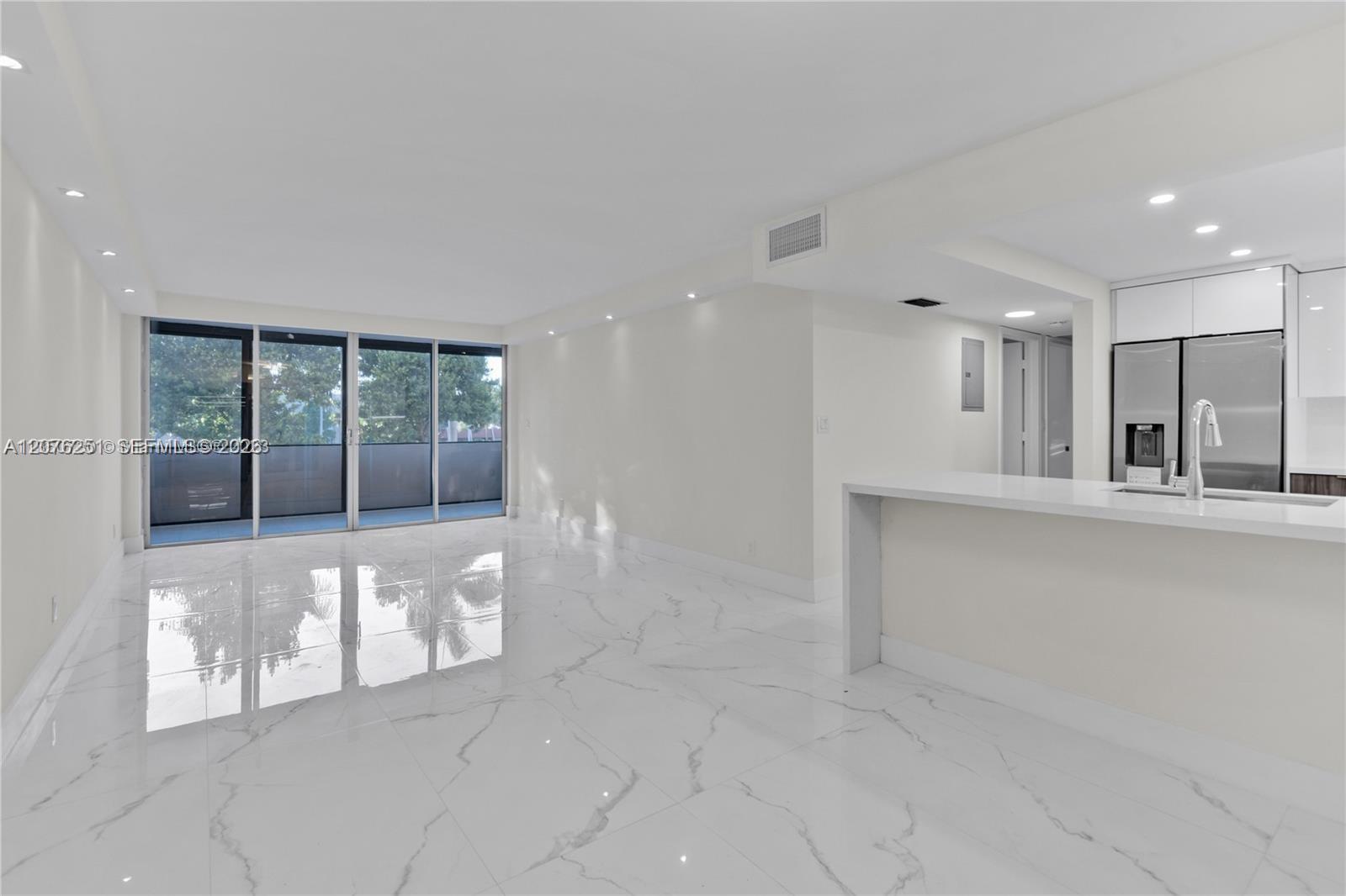740 S Federal Highway 209 Property Photo 14