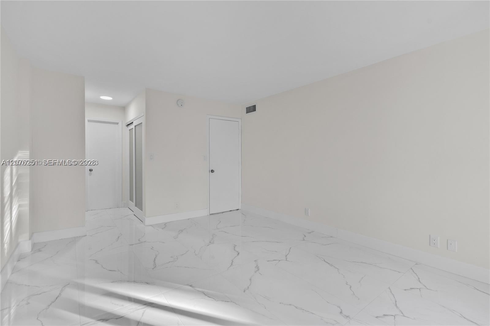 740 S Federal Highway 209 Property Photo 19